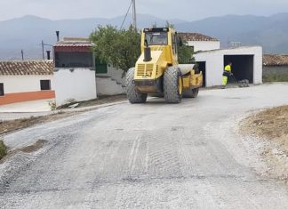 Tíjola arranca las obras para paliar los efectos del temporal de lluvias y viento de hace un mes Obras de pavimentación en Tíjola imágen de archivo