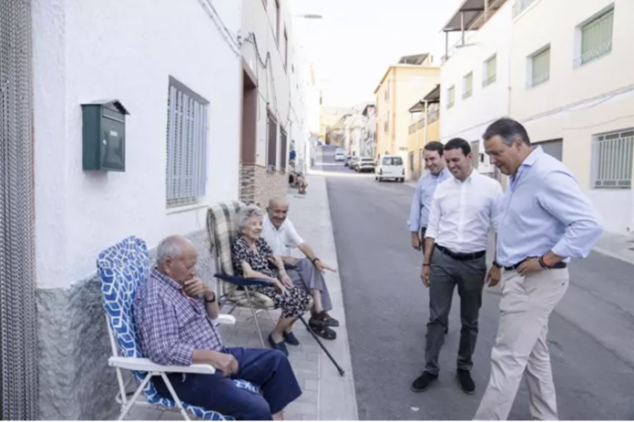 El presidente de la Diputación de Almería visita Tíjola.