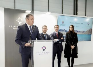 Tíjola se presentó en FITUR promocionando los festejos y lugares más emblemáticos Autoridades en la presentación de Tíjola en FITUR. Autoridades en la presentación de Tíjola en FITUR