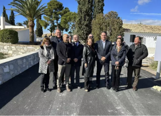 Tíjola recibe cerca de 600.000 euros en inversiones a través de los planes Restaura, Itínere y el GDR La consejera de Agricultura visita obras en un camino rural de Tíjola