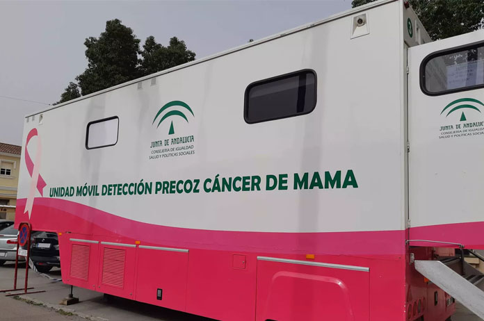 Unidad móvil para prevención del cáncer de mama