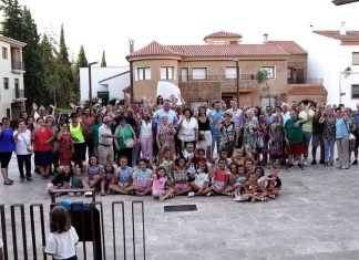Tíjola recupera la Plaza de las Nieves para sus vecinos gracias a las inversiones del PFEA Tíjola recupera la Plaza de las Nieves
