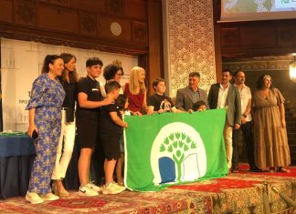El Colegio Sagrado Corazón de Jesús de Tíjola recibe la Bandera Verde El Colegio Sagrado Corazón de Tíjola recibe la bandera verde por su compromiso medioambiental