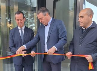 Tíjola renueva el ‘Antiguo Sindicato’ y refuerza sus espacios públicos Acogerá a la Policía local, Servicios Sociales y Comunidad de regantes