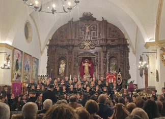 La banda y la Coral «Ciudad de Tíjola» conquistan de nuevo al público en su segunda colaboración BM Maestro Lázaro junto con la Coral Polifónica de Tíjola