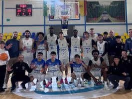 Exhibición del Byspania, victoria aplastante y playoff asegurado en su año de estreno El equipo de Tíjola después del triunfo.