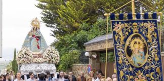 La Virgen del Socorro recibirá el Escudo de Oro de la Provincia de Almería por sus 450 años de patronazgo La imagen de la patrona durante la procesión