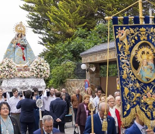 Broche final al 450 aniversario del patronazgo de la Virgen del Socorro con una multitudinaria procesión extraordinaria La imagen de la patrona durante la procesión
