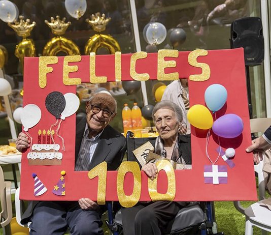 Dolores Corral celebra sus 100 años rodeada del cariño de familiares y amigos La tijoleña llega a los 100 años