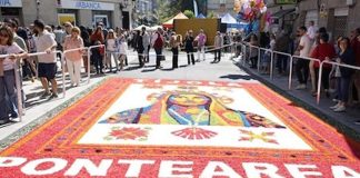 Tíjola lleva su arte efímero hasta Ponteareas y estrecha lazos con una de las grandes celebraciones del Corpus Christi en España La tradición y el arte efímero de Tíjola viajaron hasta Galicia con motivo la celebración del Corpus Christi.